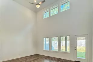 1057 Dancing Feather St, Montgomery, TX 77316 - Photo 6