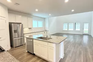 1057 Dancing Feather St, Montgomery, TX 77316 - Photo 4