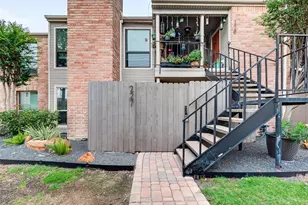 3700 W Clay St, Houston, TX 77019 - Photo 2
