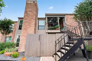 3700 W Clay St, Houston, TX 77019 - Photo 1