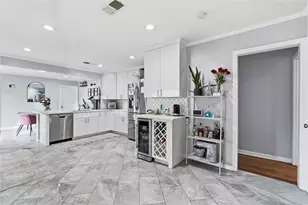 4002 Cheena Dr, Houston, TX 77025 - Photo 10