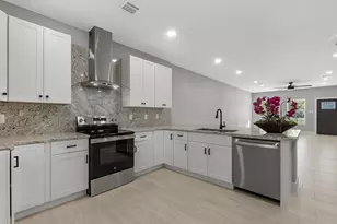 8709 Wheatley St, Houston, TX 77088 - Photo 4