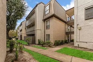 3085 Walnut Bend Ln, Houston, TX 77042 - Photo 22