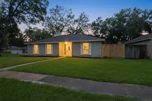 13703 Cologne Dr, Houston, TX 77065 - Photo 2