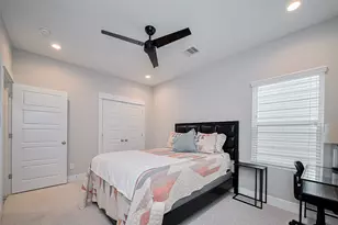 5209 Pinemont Creek Ln, Houston, TX 77018 - Photo 10