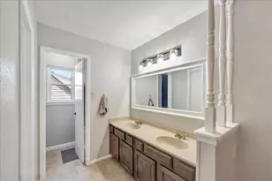 408 Pebbleshire Dr, Houston, TX 77062 - Photo 22