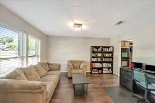 408 Pebbleshire Dr, Houston, TX 77062 - Photo 6