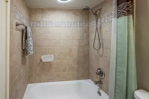 2574 Marilee Ln, Houston, TX 77057 - Photo 10
