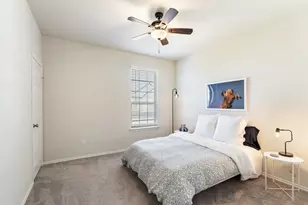 3235 Longleaf Meadows Dr, Houston, TX 77063 - Photo 18