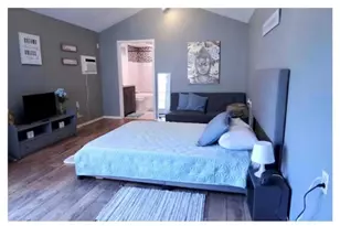 2606 Stanford St, Houston, TX 77006 - Photo 4