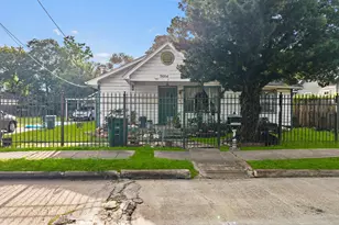 5604 Elysian St, Houston, TX 77009 - Photo 1