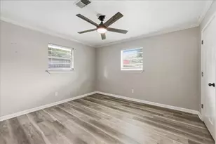 8830 Blaylock Ln, Beaumont, TX 77707 - Photo 22