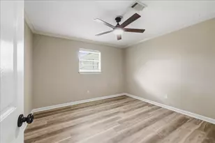 8830 Blaylock Ln, Beaumont, TX 77707 - Photo 18