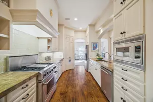 2207 Dunraven Ln, Houston, TX 77019 - Photo 10