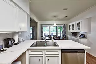 1925 E Lake Dr, Huntsville, TX 77340 - Photo 20
