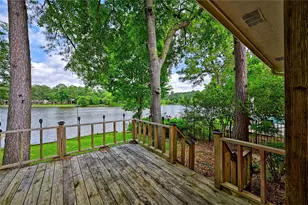 1925 E Lake Dr, Huntsville, TX 77340 - Photo 12