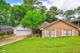 1925 E Lake Dr, Huntsville, TX 77340 - Photo 6