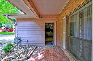 1925 E Lake Dr, Huntsville, TX 77340 - Photo 38