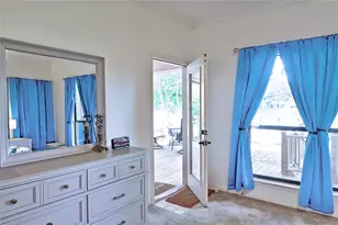 1925 E Lake Dr, Huntsville, TX 77340 - Photo 26