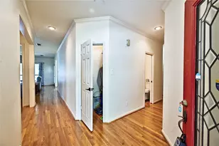 1925 E Lake Dr, Huntsville, TX 77340 - Photo 10