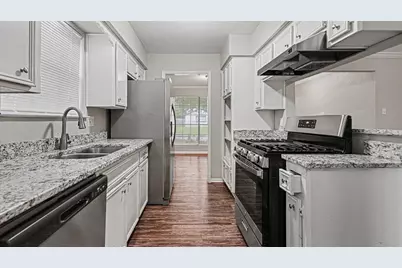 2702 Meandering Trail, Houston, TX 77339 - Photo 6