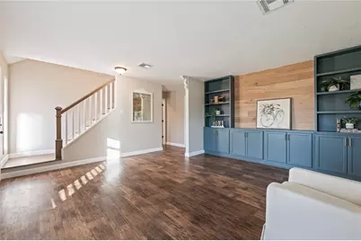 301 Mimosa Drive, Hitchcock, TX 77563 - Photo 4