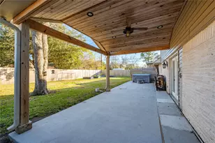 301 Mimosa Dr, Hitchcock, TX 77563 - Photo 28