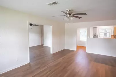 55 Elm Court, Lake Jackson, TX 77566 - Photo 6