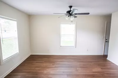 55 Elm Court, Lake Jackson, TX 77566 - Photo 12