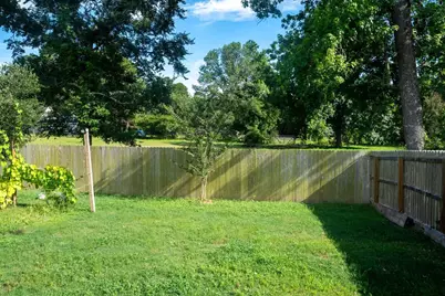 332 Pecos Drive, Huntsville, TX 77340 - Photo 4