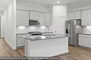 663 Paisley Harbor Ct, Conroe, TX 77304 - Photo 2