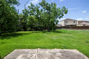 820 Midas Ln, Alvin, TX 77511 - Photo 18