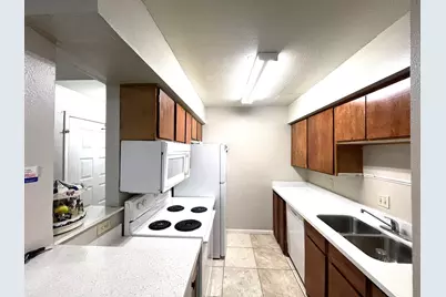 10211 Sugar Branch Drive #434, Houston, TX 77036 - Photo 4