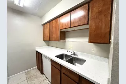 10211 Sugar Branch Drive #434, Houston, TX 77036 - Photo 6