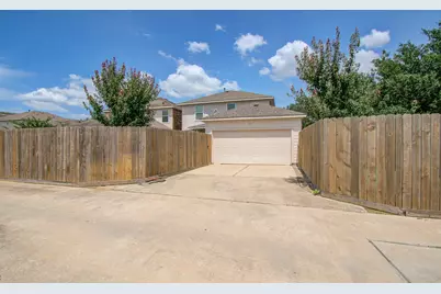 8103 Malago Point Drive, Cypress, TX 77433 - Photo 32