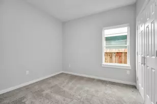 9808 Nedwald St, Houston, TX 77029 - Photo 26