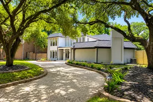 10911 Riverview Dr, Houston, TX 77042 - Photo 2