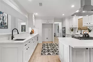 10911 Riverview Dr, Houston, TX 77042 - Photo 16