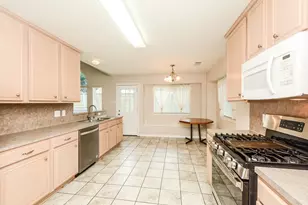 19715 Lindenfield Ct, Katy, TX 77449 - Photo 8