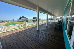 2529 Howell, Crystal Beach, TX 77650 - Photo 4