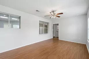 13407 Barton Meadow Ln, Rosharon, TX 77583 - Photo 18