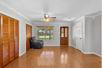 607 Sharondoah Drive, Highlands, TX 77562 - Photo 8