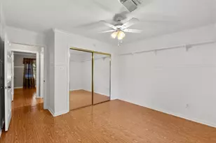 607 Sharondoah Dr, Highlands, TX 77562 - Photo 24