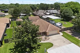 607 Sharondoah Dr, Highlands, TX 77562 - Photo 32