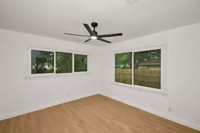 2508 N Houston Drive, La Marque, TX 77568 - Photo 6