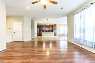2833 Mezzomonte Ln, League City, TX 77573 - Photo 10