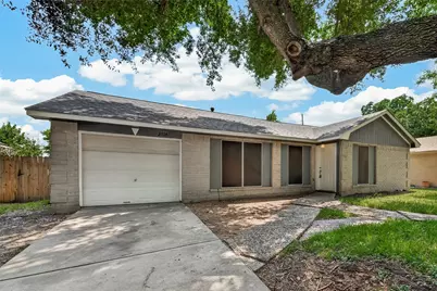 2714 S Brompton Drive, Pearland, TX 77584 - Photo 2