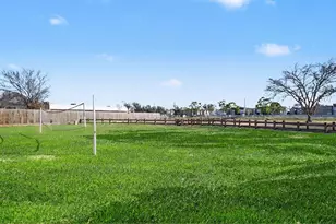 10103 Margate Dr, Houston, TX 77099 - Photo 40