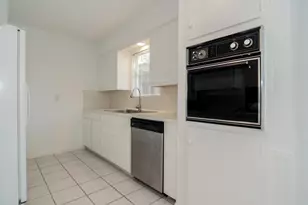 5629 Winsome Ln, Houston, TX 77057 - Photo 10