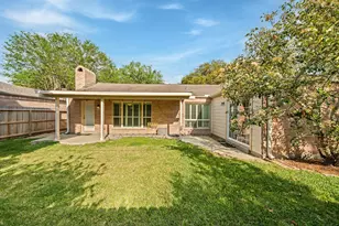 2210 Gray Falls Dr, Houston, TX 77077 - Photo 24